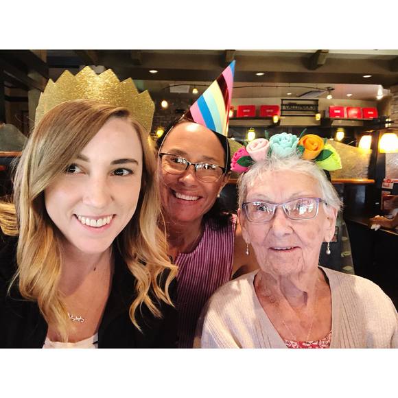 Meet your Posher, Desiree - Picture 1 of 1